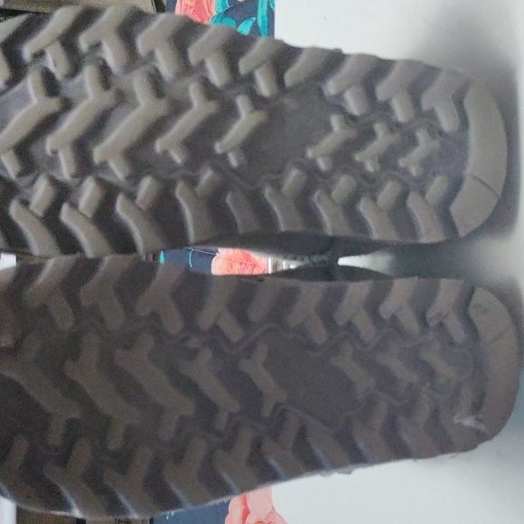 Bearpaw Aleesa boots - Picture 5 of 6